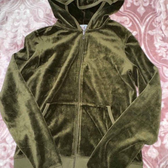 NWT vintage army green “Free to be a Juicy girl” Juicy Couture tracksuit - Picture 2 of 11